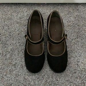 Aerosoles black heels